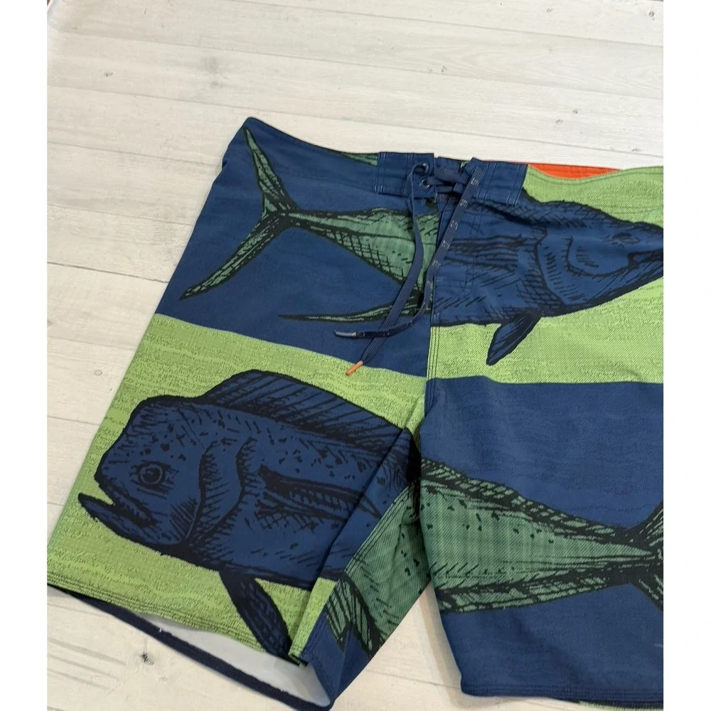Cova‎ heads or tails board shorts swim trunks men's size 38